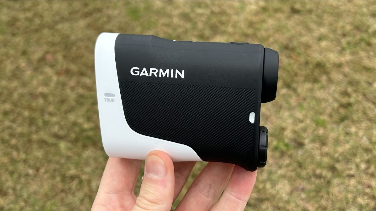 máy Garmin Approach Z30