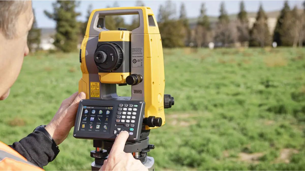 máy toàn đạc Topcon