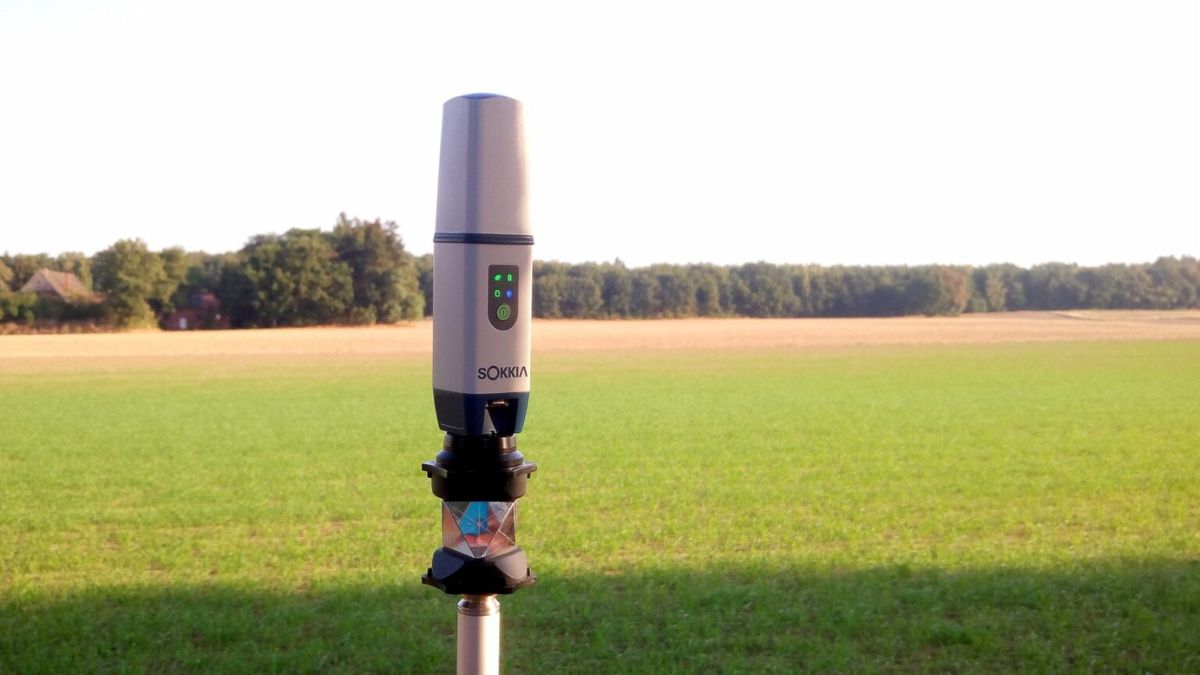 Máy GNSS RTK Sokkia GCX3